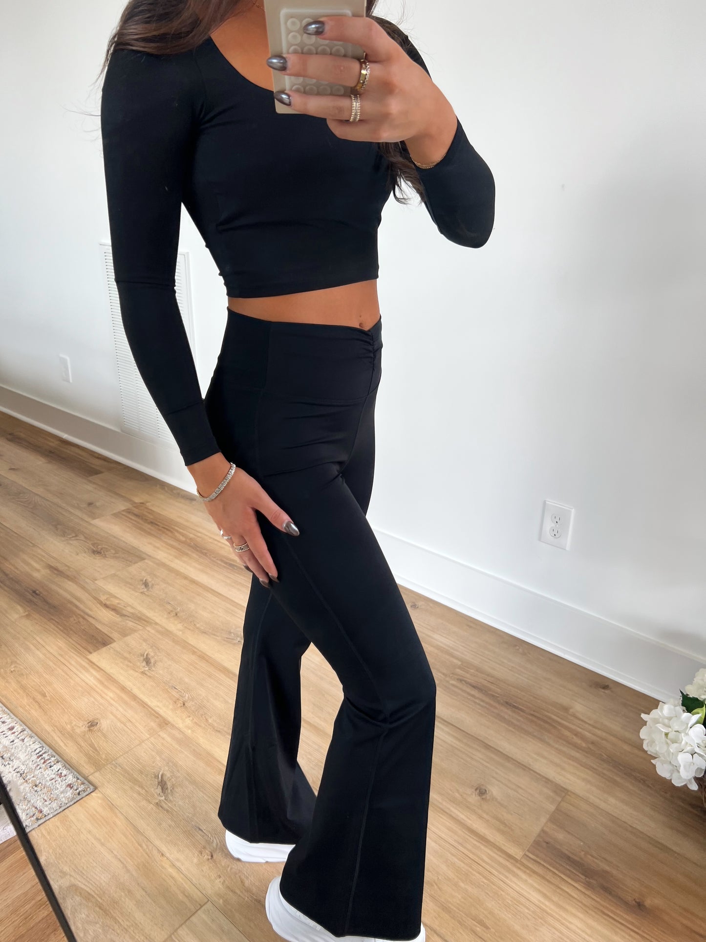 Ruched Waist Flare Leggings