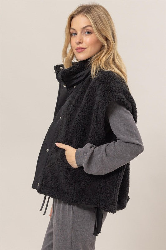 Black Sherpa Vest