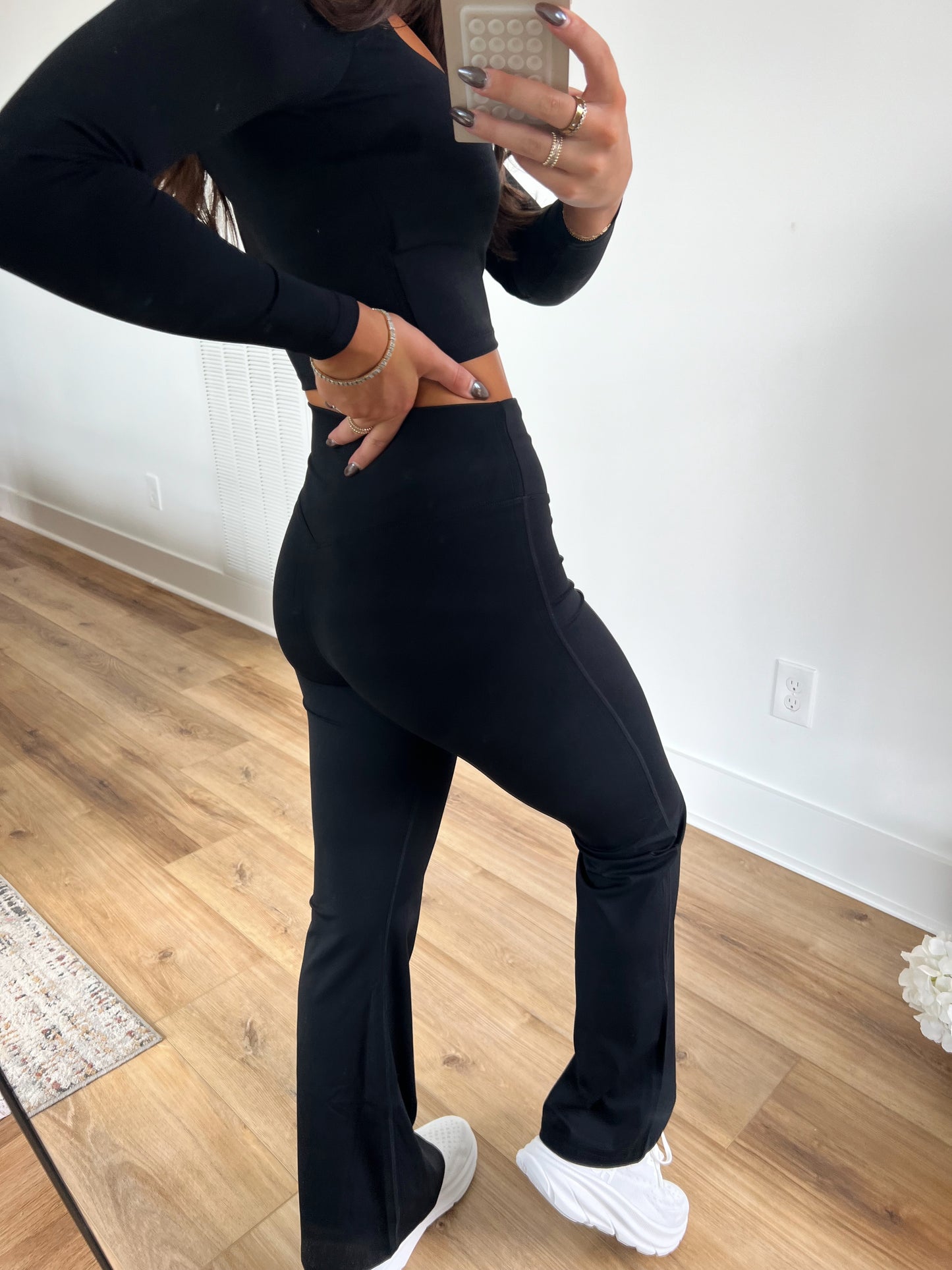 Ruched Waist Flare Leggings